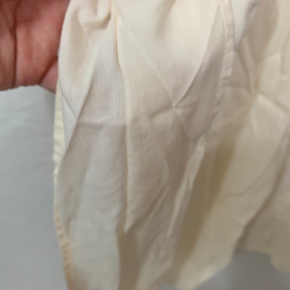 Old Navy Tie V-Neck Tunic with Ruched Tie Waist & Side Splits Top in Ivory XL - Picture 4 of 8